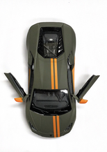 Load image into Gallery viewer, Matte Green Lamborghini Huracan LP 610-4 Model car
